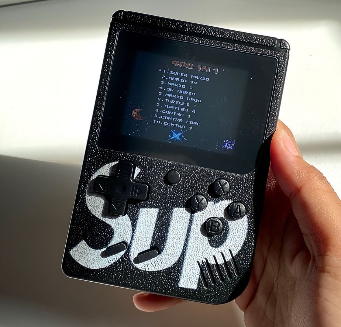 CONSOLA PORTATIL DE JUEGOS RETRO - 400 JUEGOS UNICOS